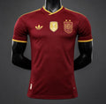 Camiseta España 2026/27 — frente con escudo FIFA