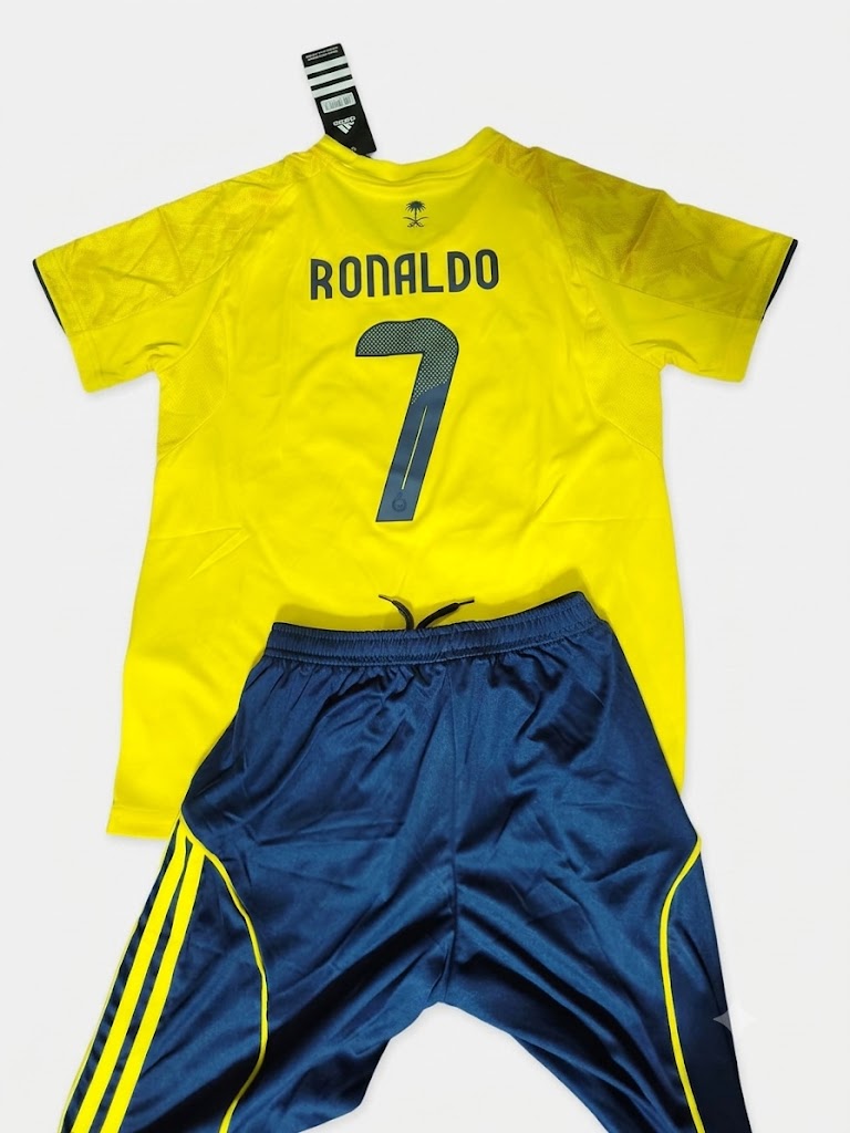 Conjunto Infantil Al Nassr – Cristiano Ronaldo #7